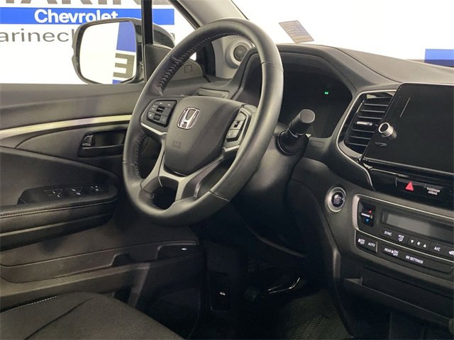 Used 2025 Honda Ridgeline Sport image 14