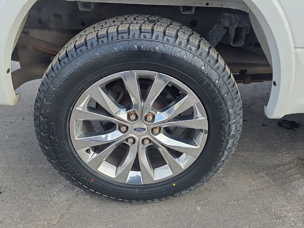 Used 2017 Ford F150 Lariat image 15