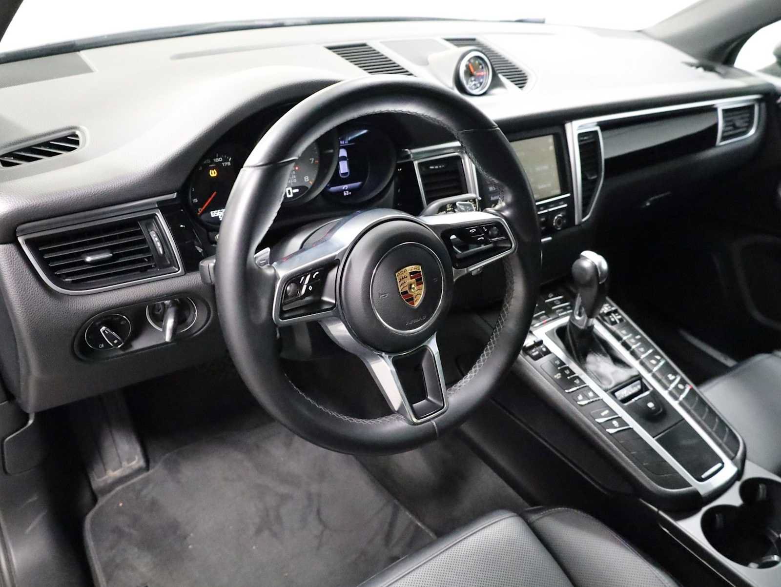Used 2016 Porsche Macan S AWD/4WD image 4