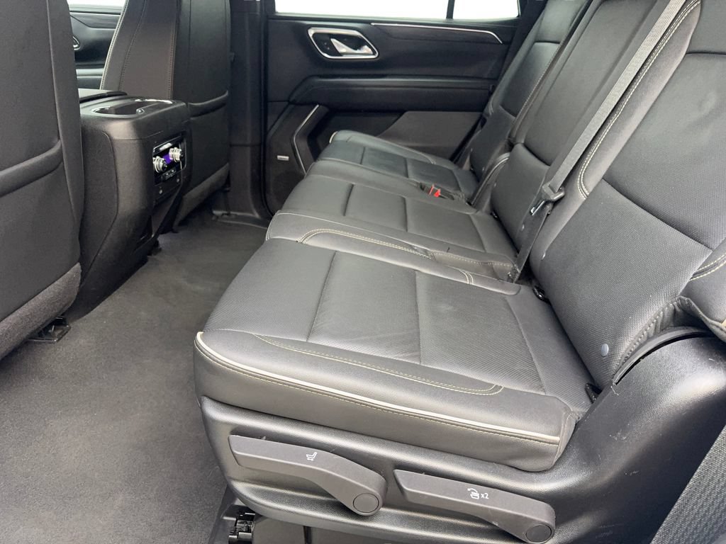 Used 2024 GMC Yukon SLT RWD image 34