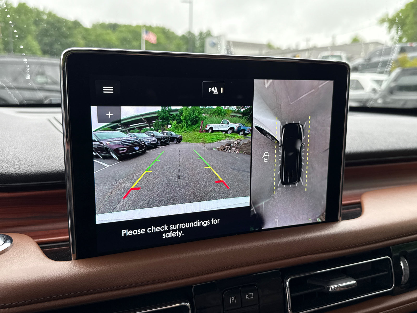 Used 2022 Lincoln Aviator Reserve w/ Equipment Group 201A AWD/4WD image 16