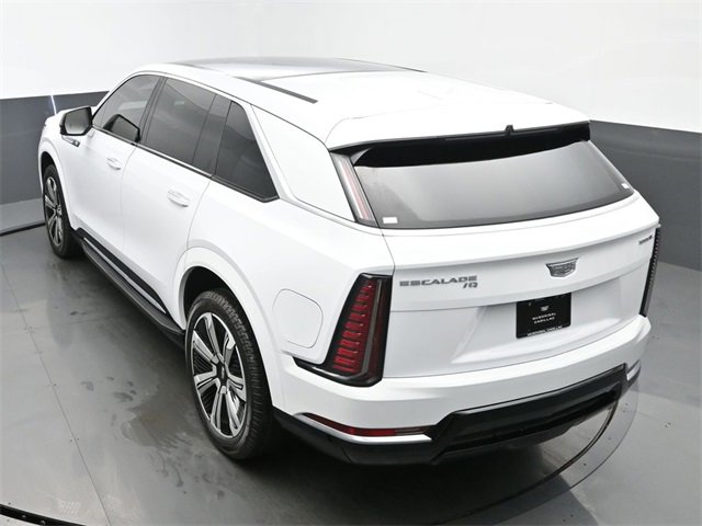 New 2025 Cadillac Escalade IQ Luxury 2 image 43