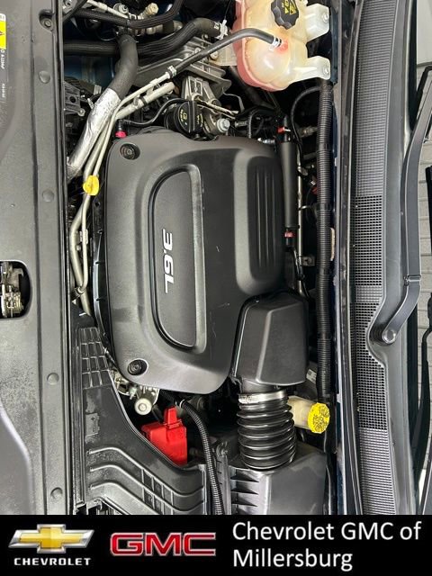 Used 2017 Chrysler Pacifica Touring-L image 8