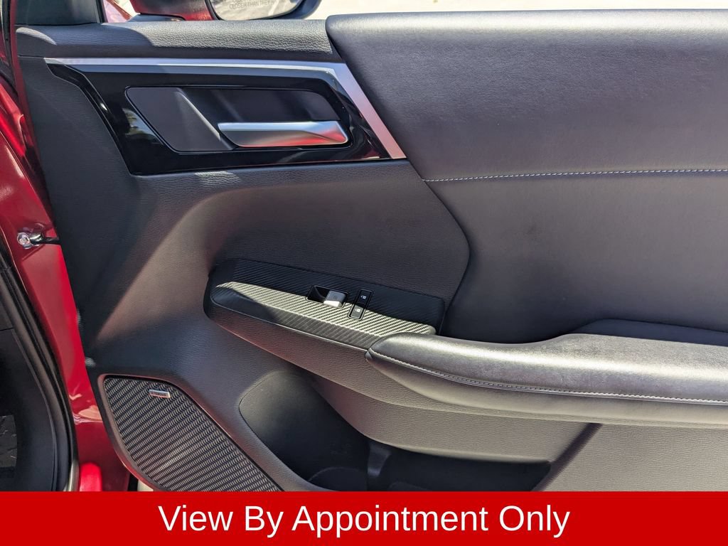 Used 2025 Mitsubishi Outlander SE FWD image 33