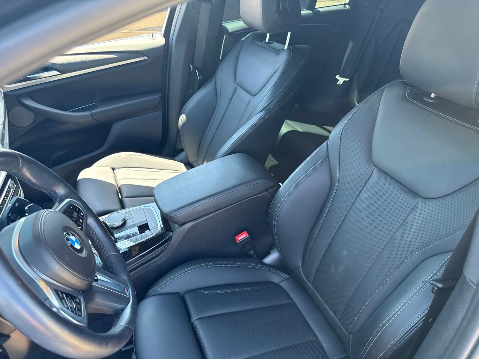 Certified 2023 BMW X4 xDrive30i w/ M Sport Package AWD/4WD image 13