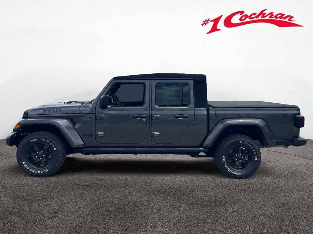 Used 2024 Jeep Gladiator Sport AWD/4WD image 23