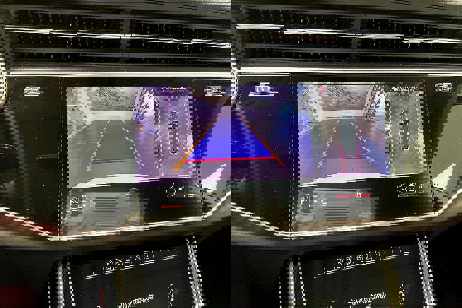 Used 2022 Audi Q8 Premium Plus image 28