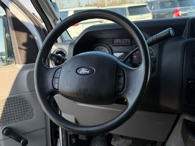 Used 2014 Ford E-250 and Econoline 250 image 10