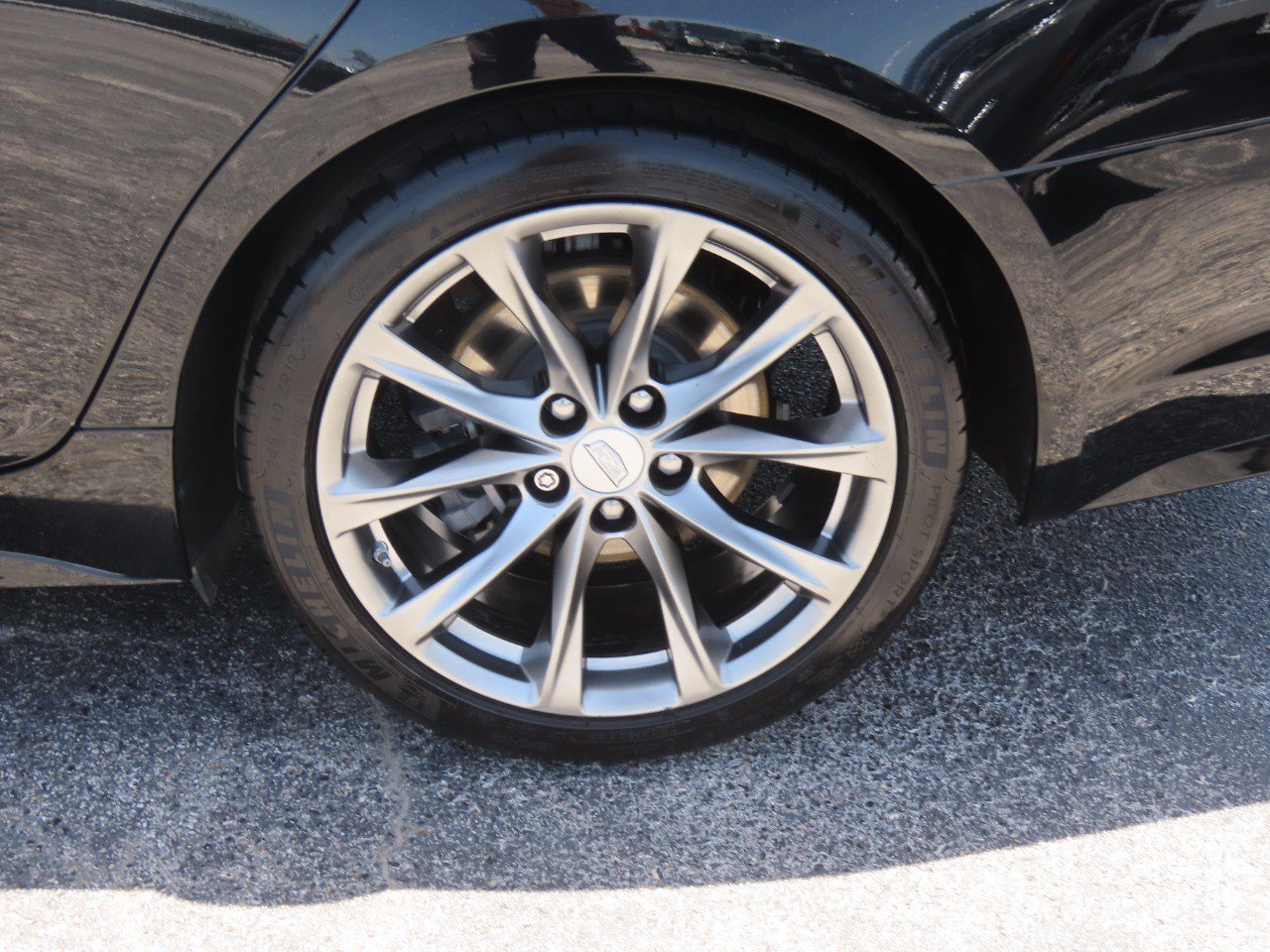 Used 2023 Cadillac CT5 V w/ Premium Package RWD image 17