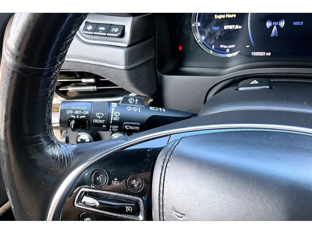 Used 2019 Cadillac Escalade ESV Platinum AWD/4WD image 20