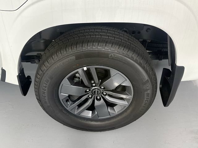 New 2025 Nissan Frontier SV w/ SV Convenience Package image 11