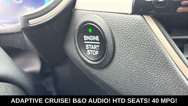 Used 2022 Ford Escape SEL w/ Technology Package FWD image 13