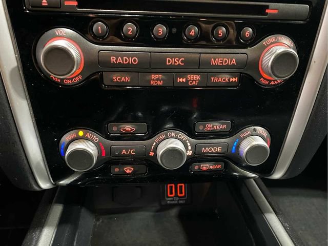 Used 2018 Nissan Pathfinder S image 18