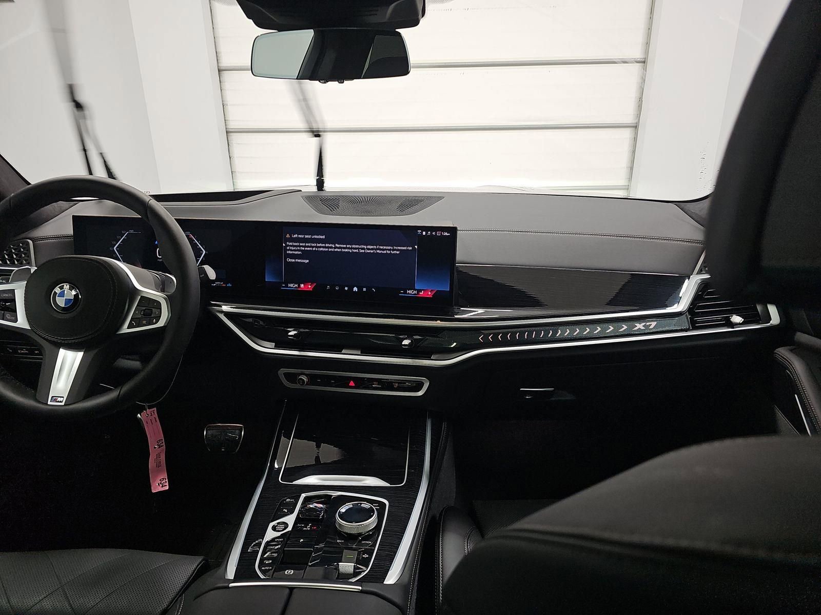 Used 2025 BMW X7 xDrive40i w/ M Sport Package AWD/4WD image 13