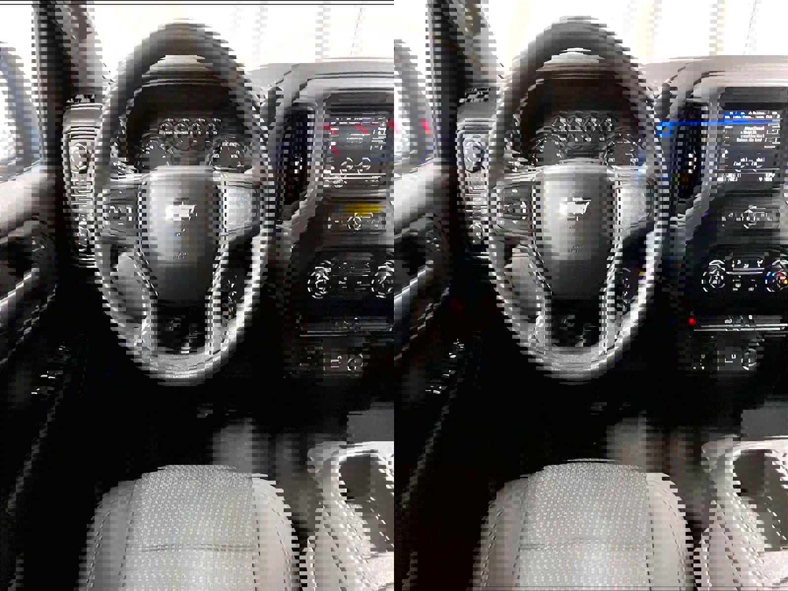 Used 2019 Chevrolet Silverado 1500 Custom w/ Custom Value Package image 17