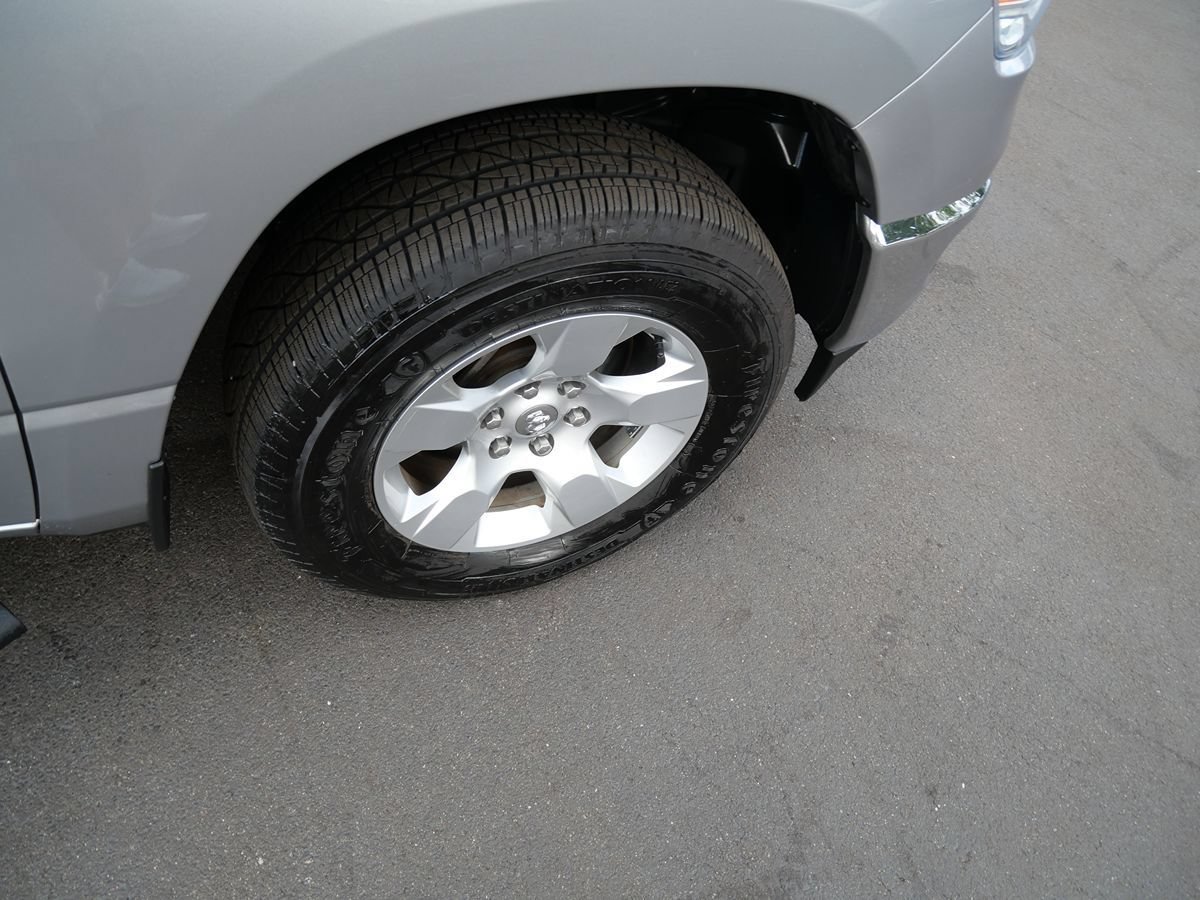 Used 2020 RAM 1500 Big Horn AWD/4WD image 37