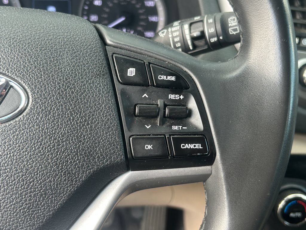 Used 2018 Hyundai Tucson SEL Plus w/ Cargo Package AWD/4WD image 19