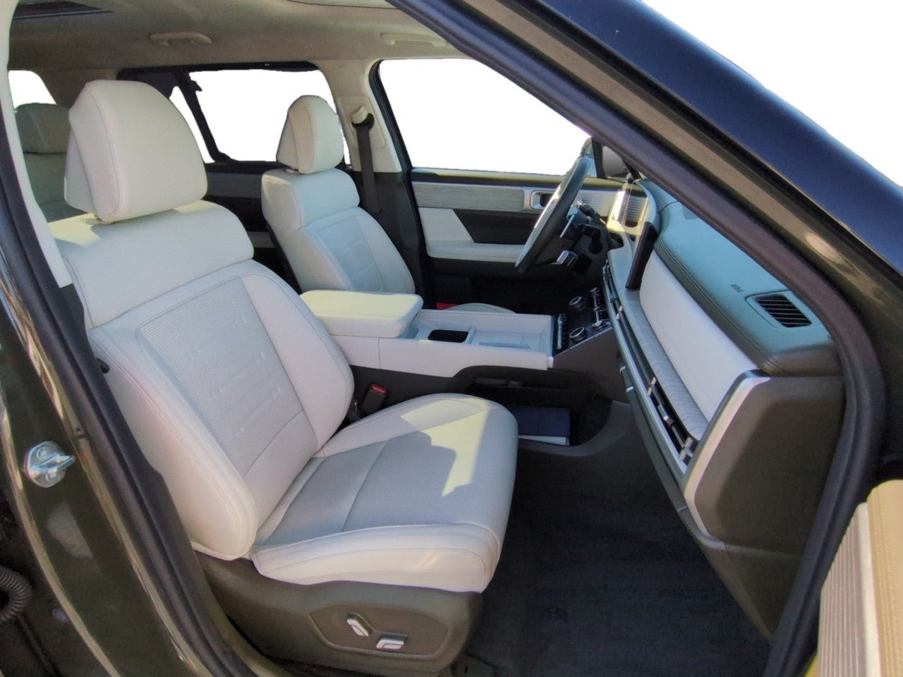Used 2025 Hyundai Santa Fe Calligraphy AWD/4WD image 28