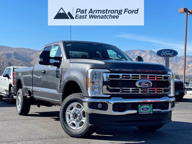 New 2027 Ford F350 XLT