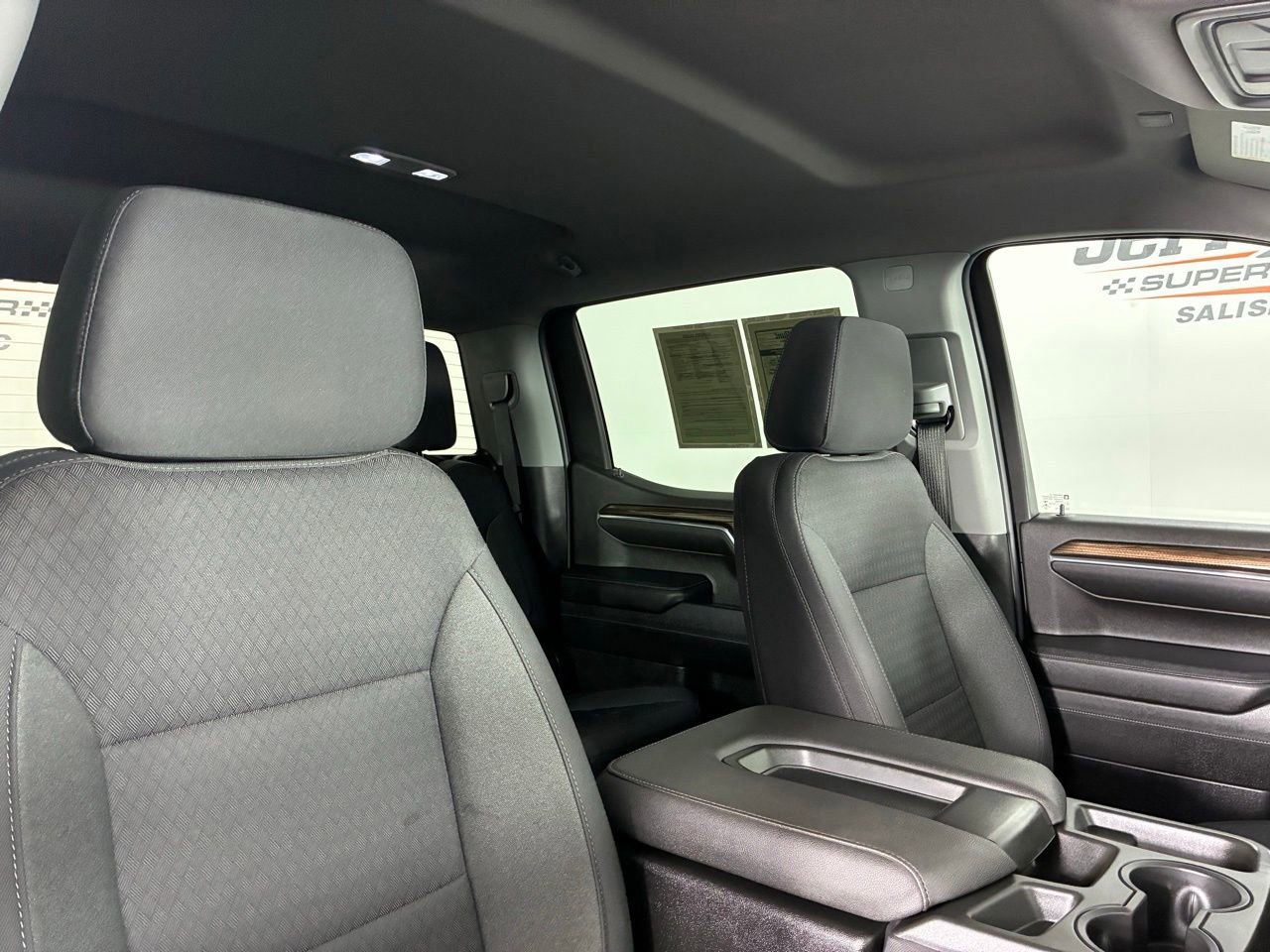 Used 2023 Chevrolet Silverado 1500 LT image 34