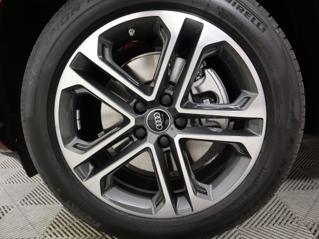 Used 2025 Audi Q5 Premium w/ Premium Plus AWD/4WD image 32
