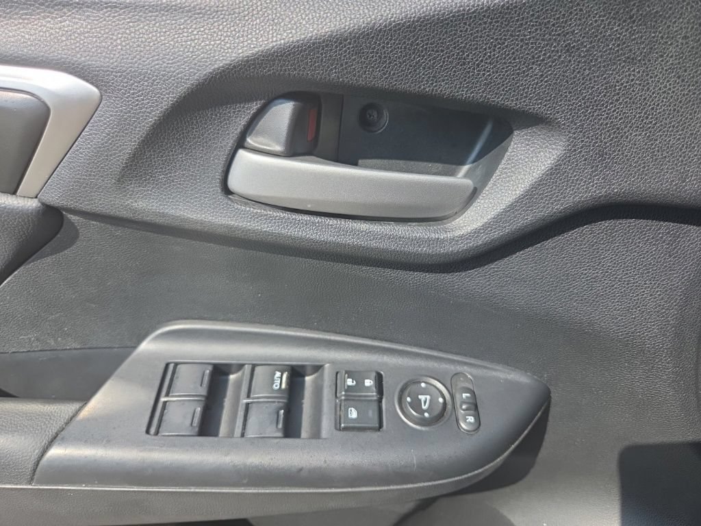 Used 2015 Honda Fit EX-L image 16
