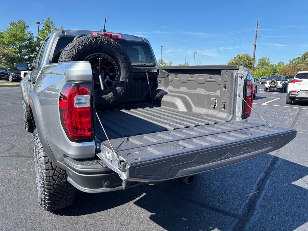 Used 2025 GMC Canyon AT4 w/ AT4X AEV Edition AWD/4WD image 21