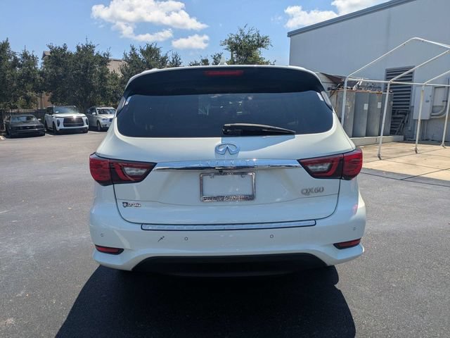 Used 2019 INFINITI QX60 Luxe w/ Essential Package FWD image 4