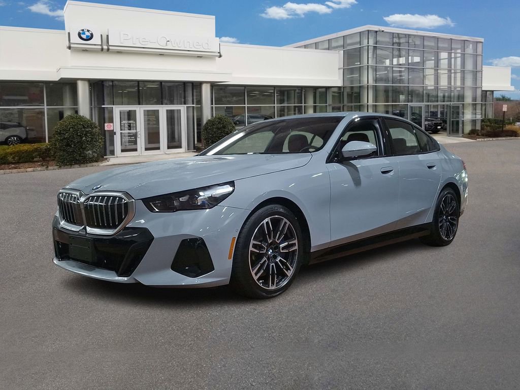 Certified 2024 BMW 540i xDrive w/ Premium Package
