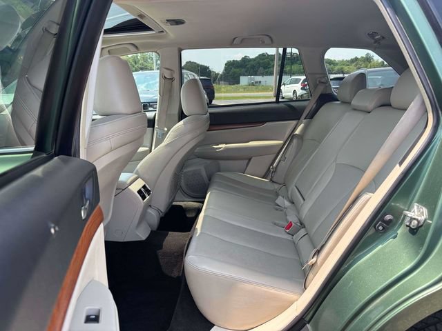 Used 2014 Subaru Outback 2.5i Limited AWD/4WD image 22