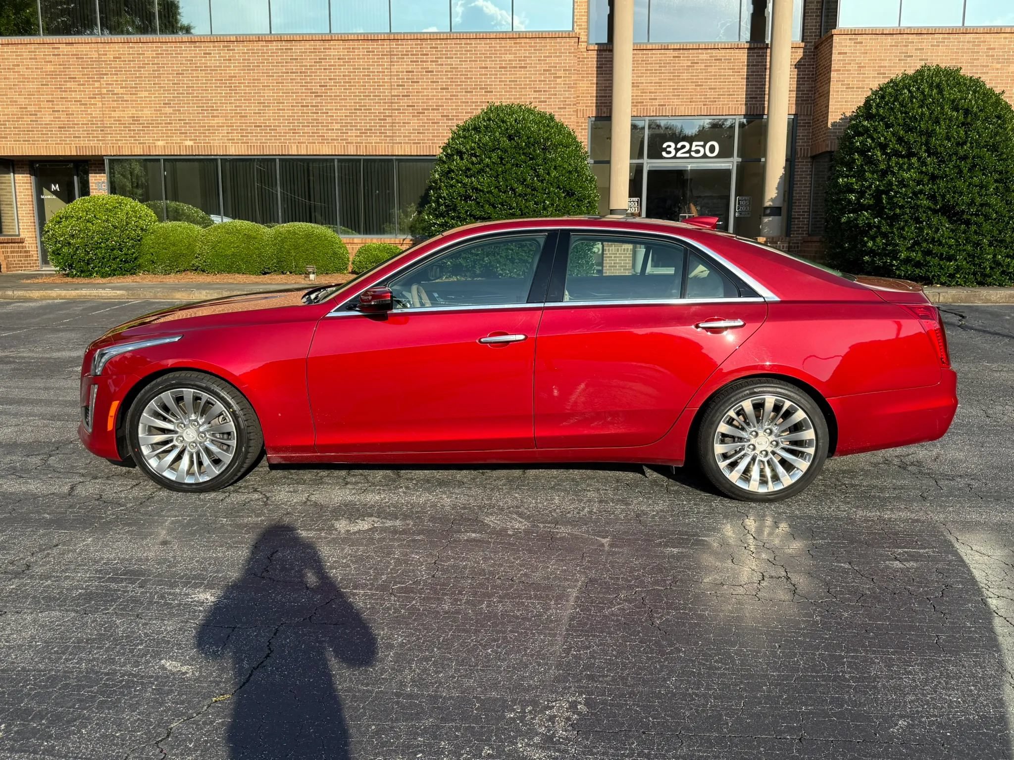 Used 2016 Cadillac CTS Luxury RWD image 2