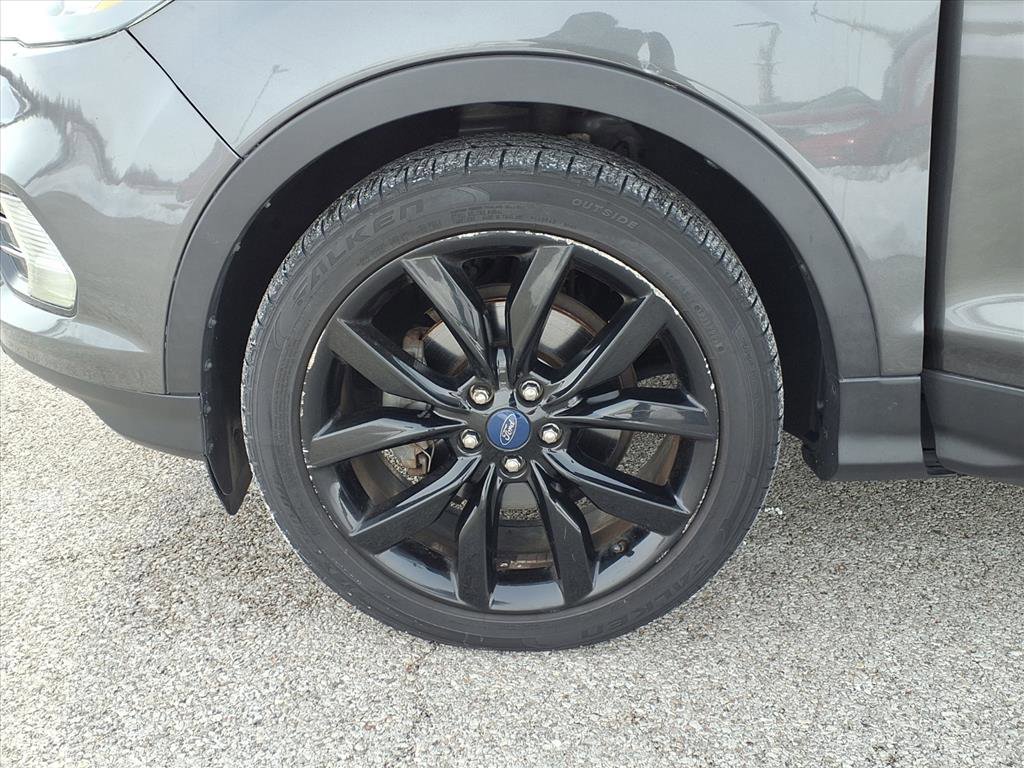 Used 2017 Ford Escape SE w/ Equipment Group 201A image 22