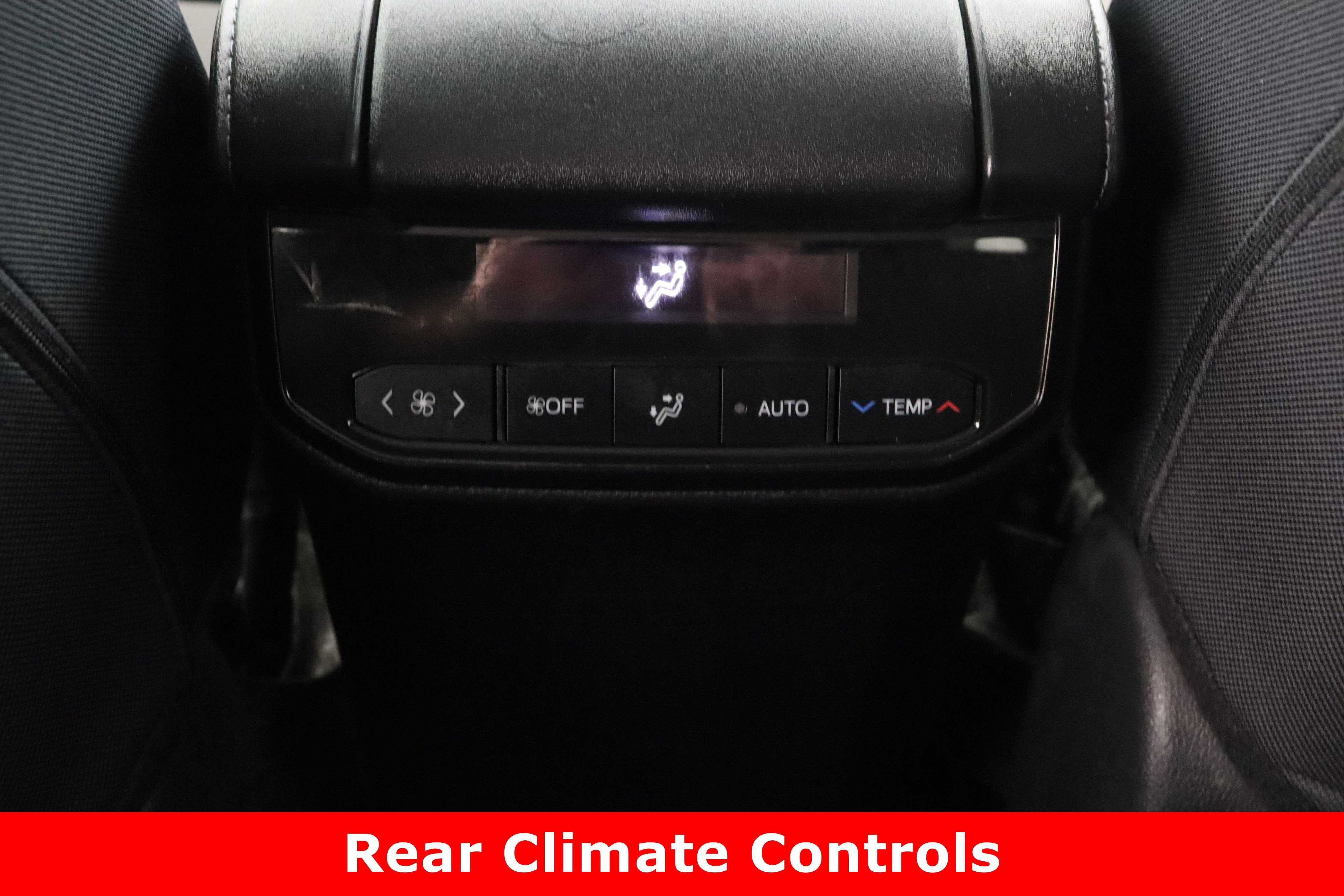 Used 2024 Toyota Highlander LE image 29