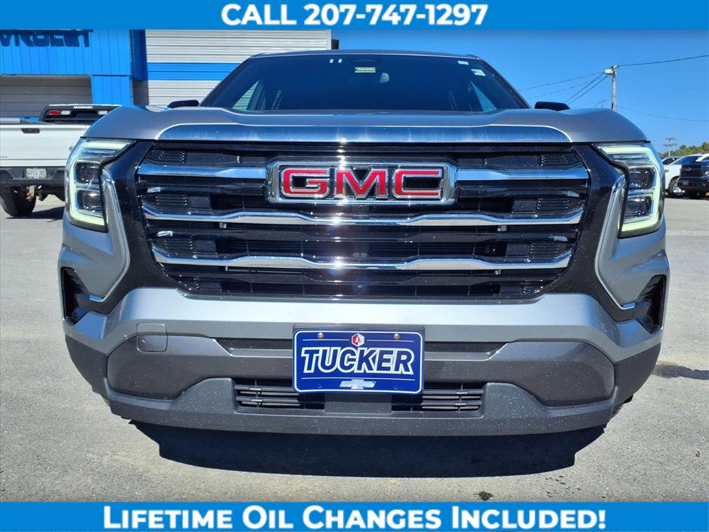 Used 2025 GMC Terrain Elevation image 3