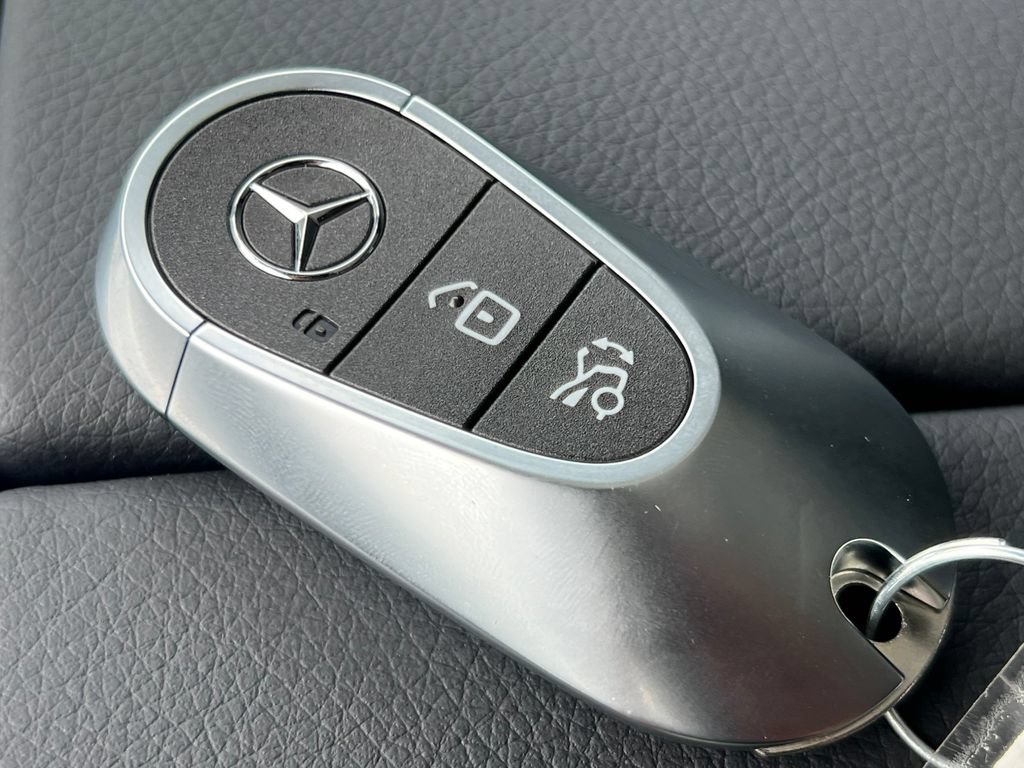 New 2027 Mercedes-Benz GLC 300 4MATIC image 29