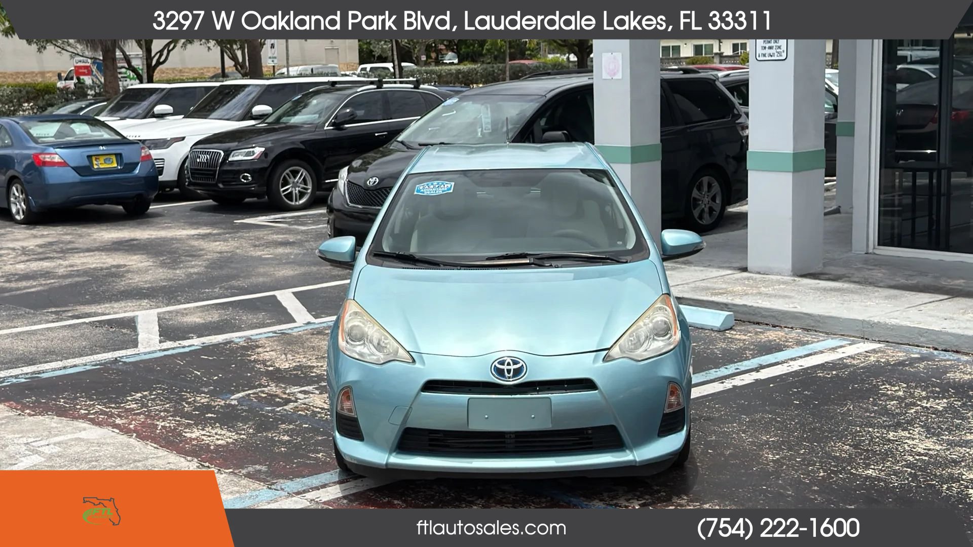 Used 2013 Toyota Prius C One FWD image 4