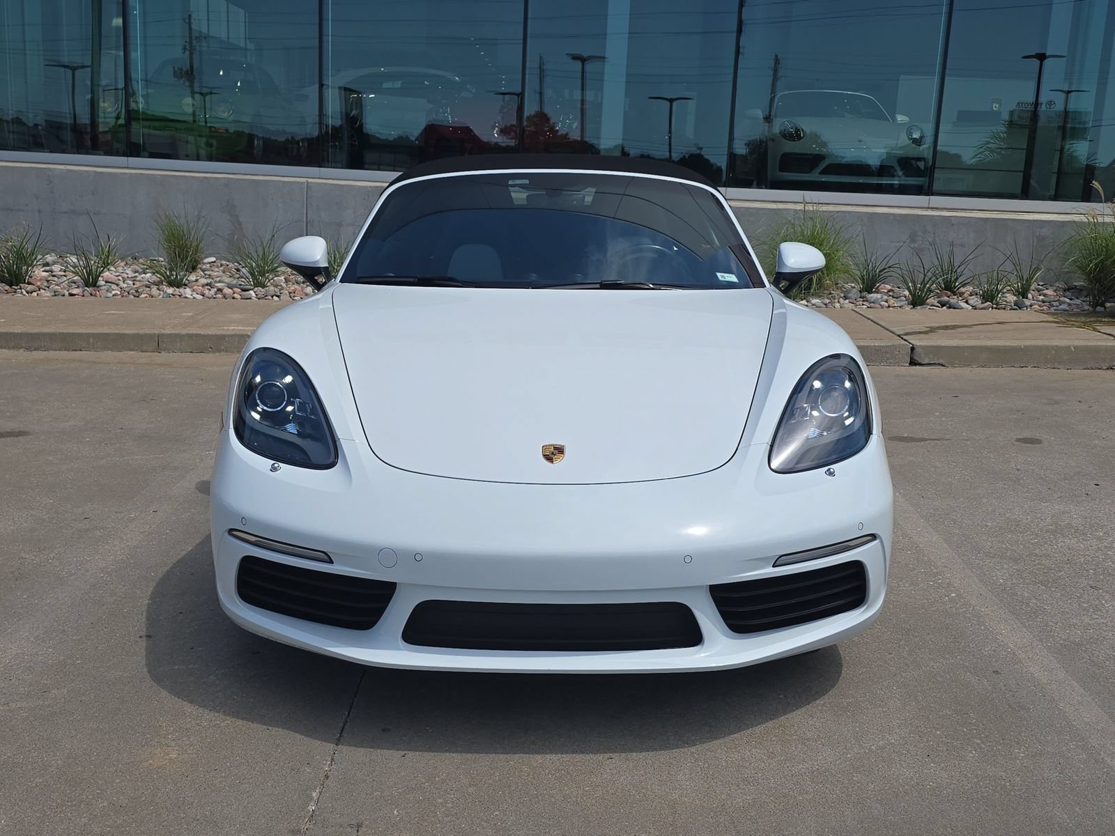 Used 2020 Porsche 718 Boxster RWD image 10