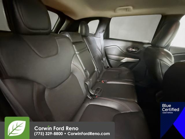 Used 2018 Jeep Cherokee Trailhawk AWD/4WD image 27