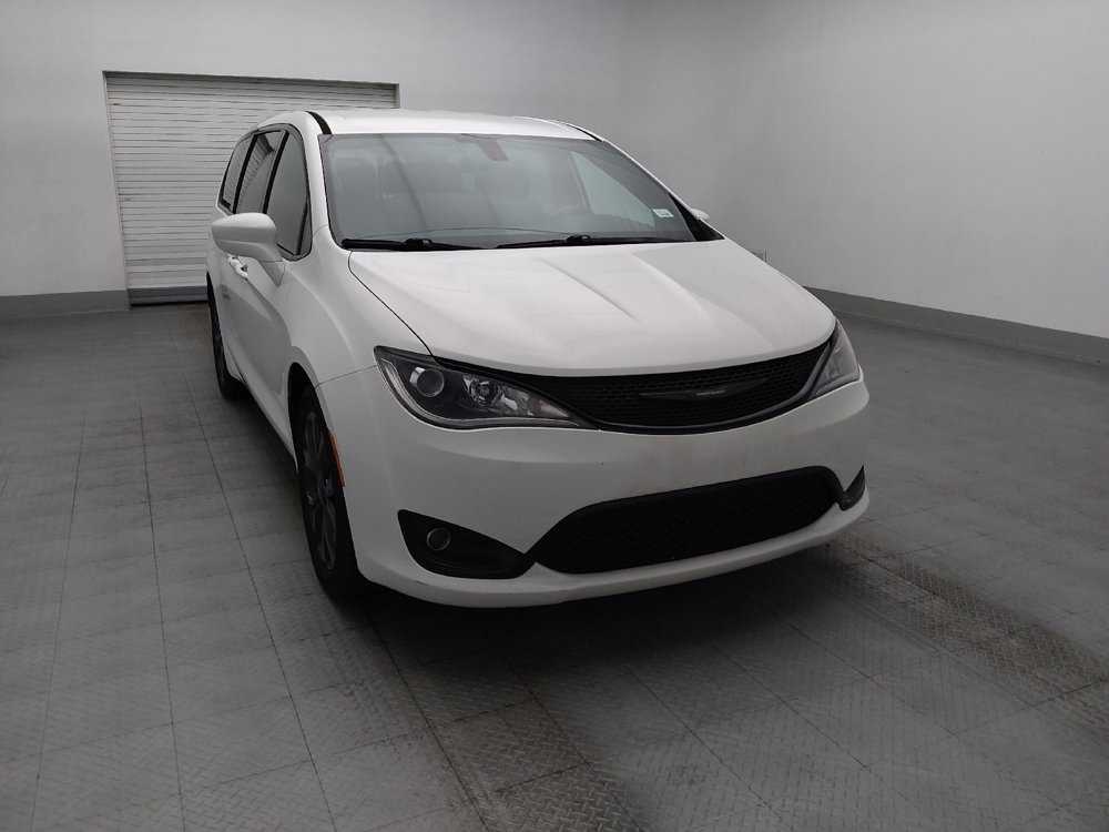 Used 2018 Chrysler Pacifica Touring Plus w/ S Appearance Package FWD image 14