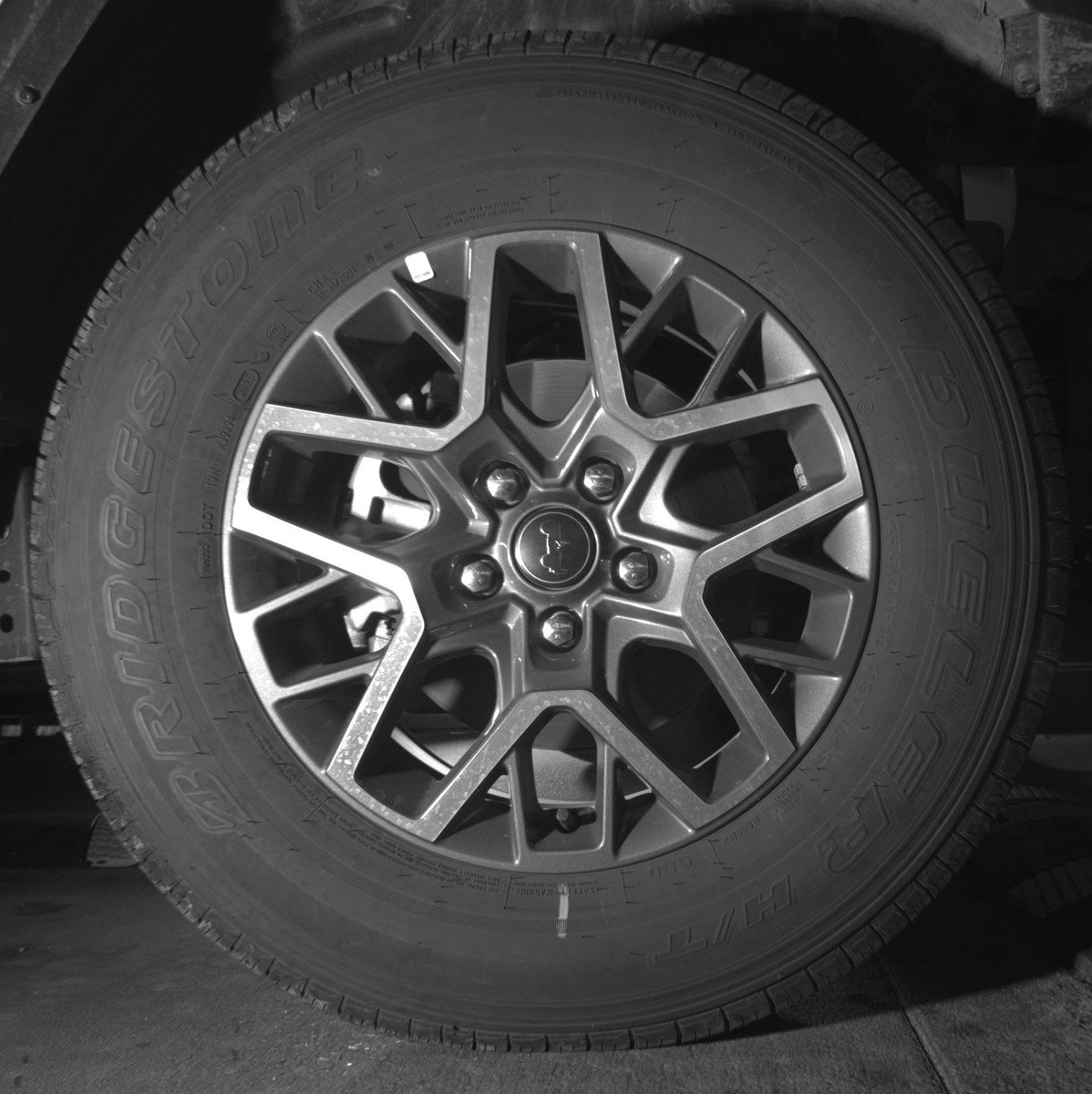 Used 2025 Jeep Wrangler Sahara AWD/4WD image 13