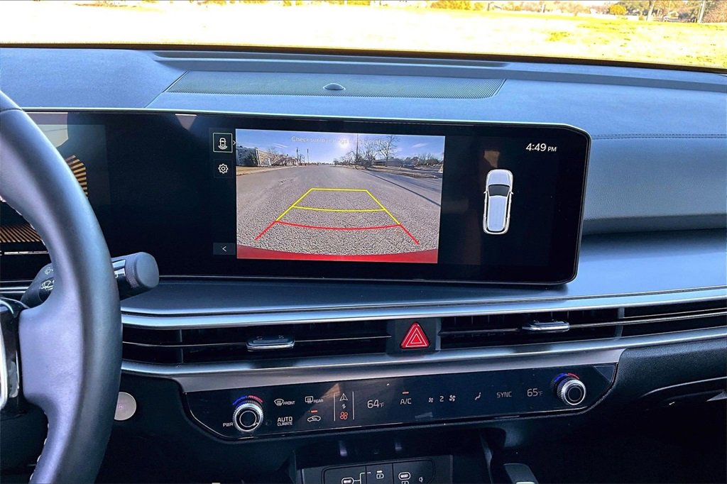 Certified 2025 Kia Sorento EX w/ Panoramic Sunroof Package image 23