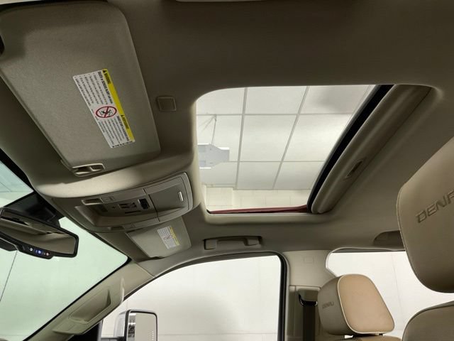 Used 2019 GMC Sierra 2500 Denali w/ Duramax Plus Package AWD/4WD image 29