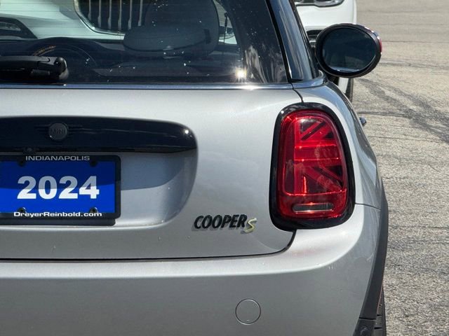 Used 2024 MINI Cooper SE FWD image 5