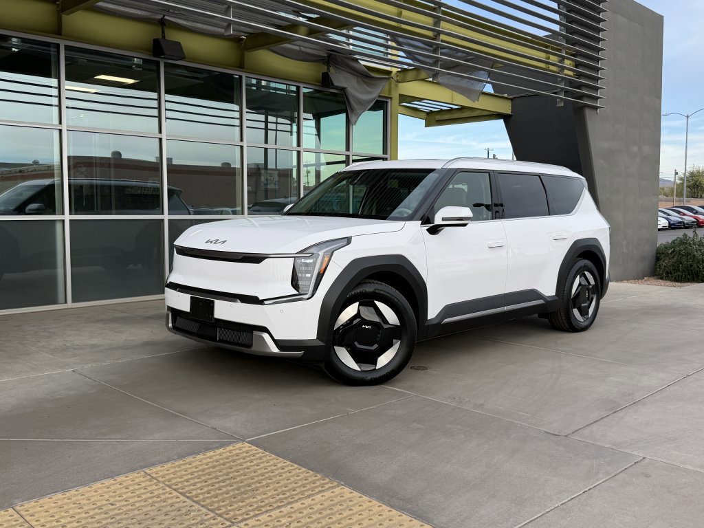 Used 2025 Kia EV9 Wind image 1