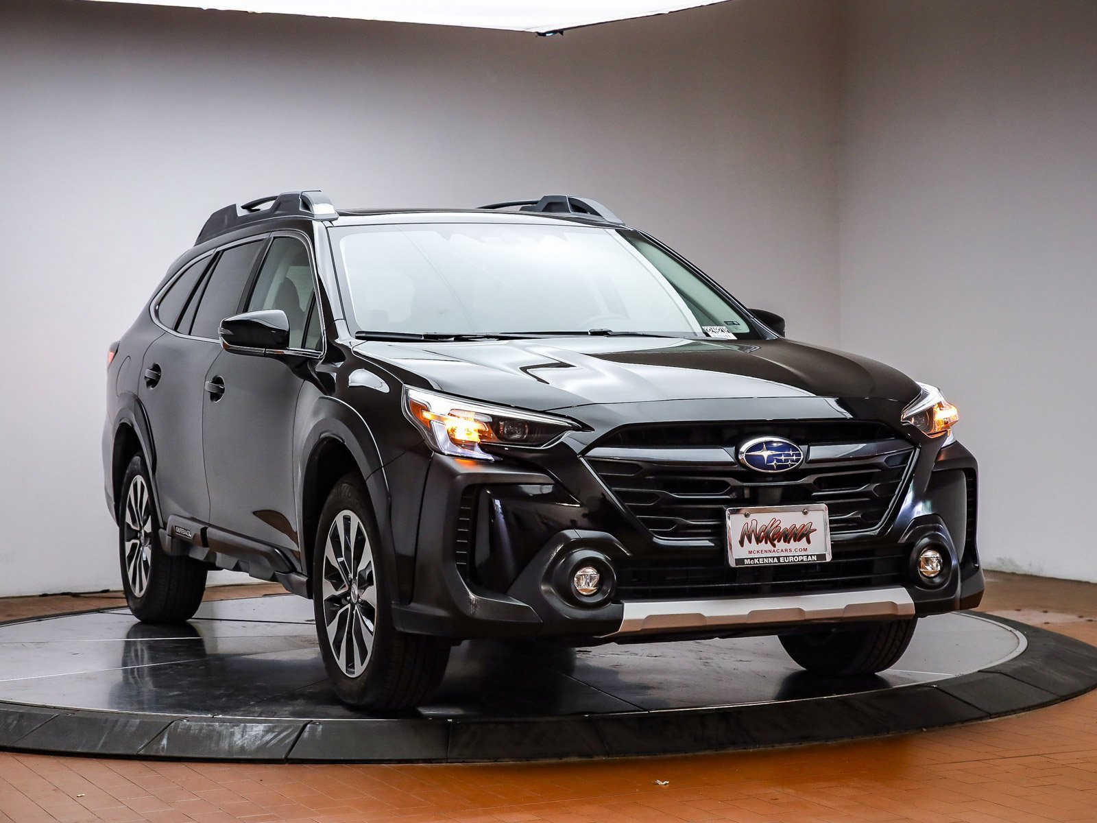Used 2024 Subaru Outback Limited XT image 3