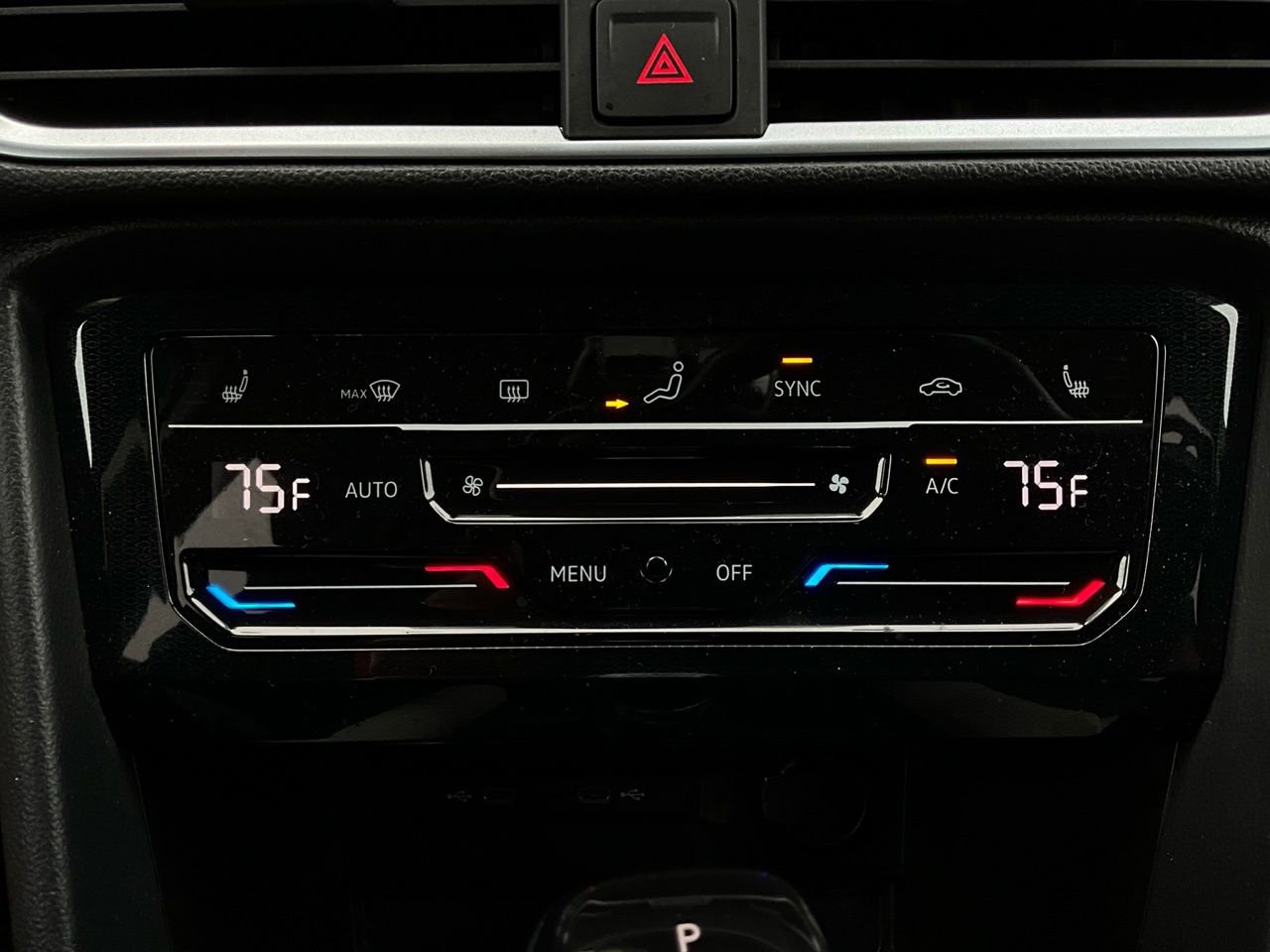 Used 2025 Volkswagen Taos SE image 28