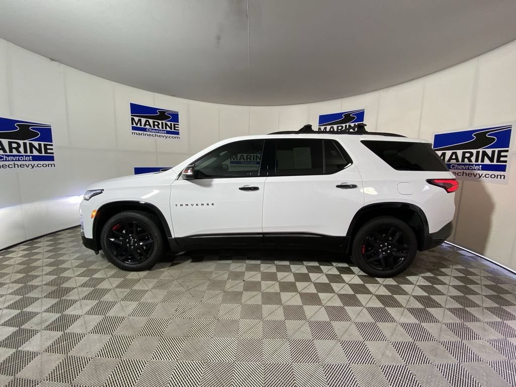 Used 2023 Chevrolet Traverse Premier w/ Redline Edition FWD image 13