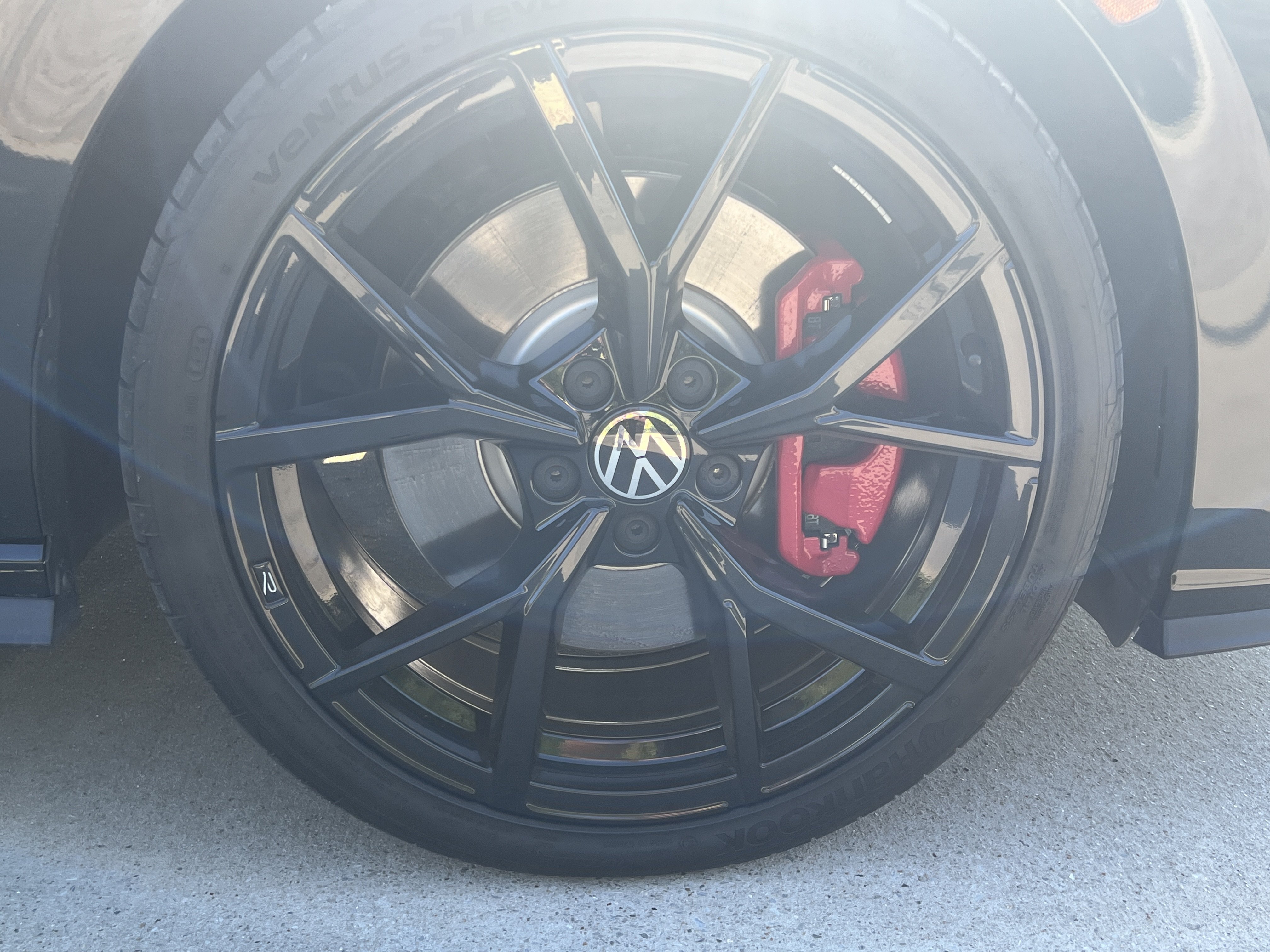 Certified 2024 Volkswagen GTI SE w/ SE Leather Seats Package FWD image 11