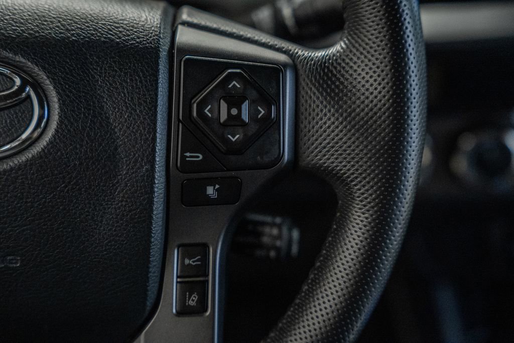 Used 2019 Toyota Tacoma TRD Sport image 30