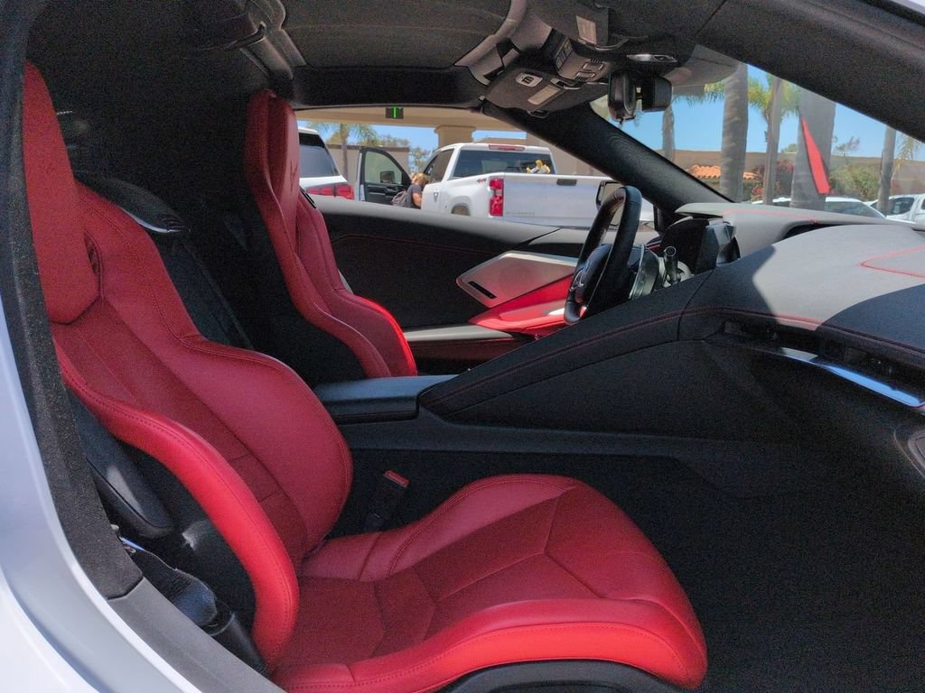 Used 2020 Chevrolet Corvette Stingray Preferred Cpe w/ 2LT Preferred Equipment Group RWD image 28